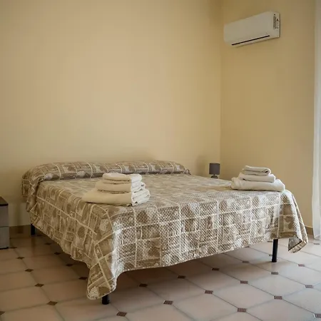 Sun House * سانتا ماريا ديل سيدرو